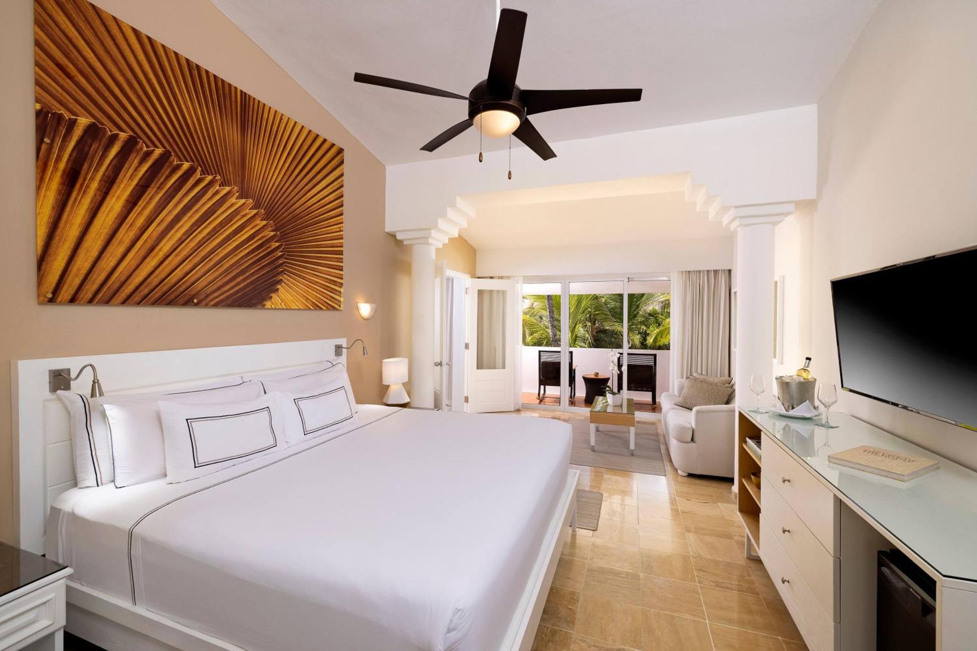 The Level Master Suite Beachside,1774558153:JPEG